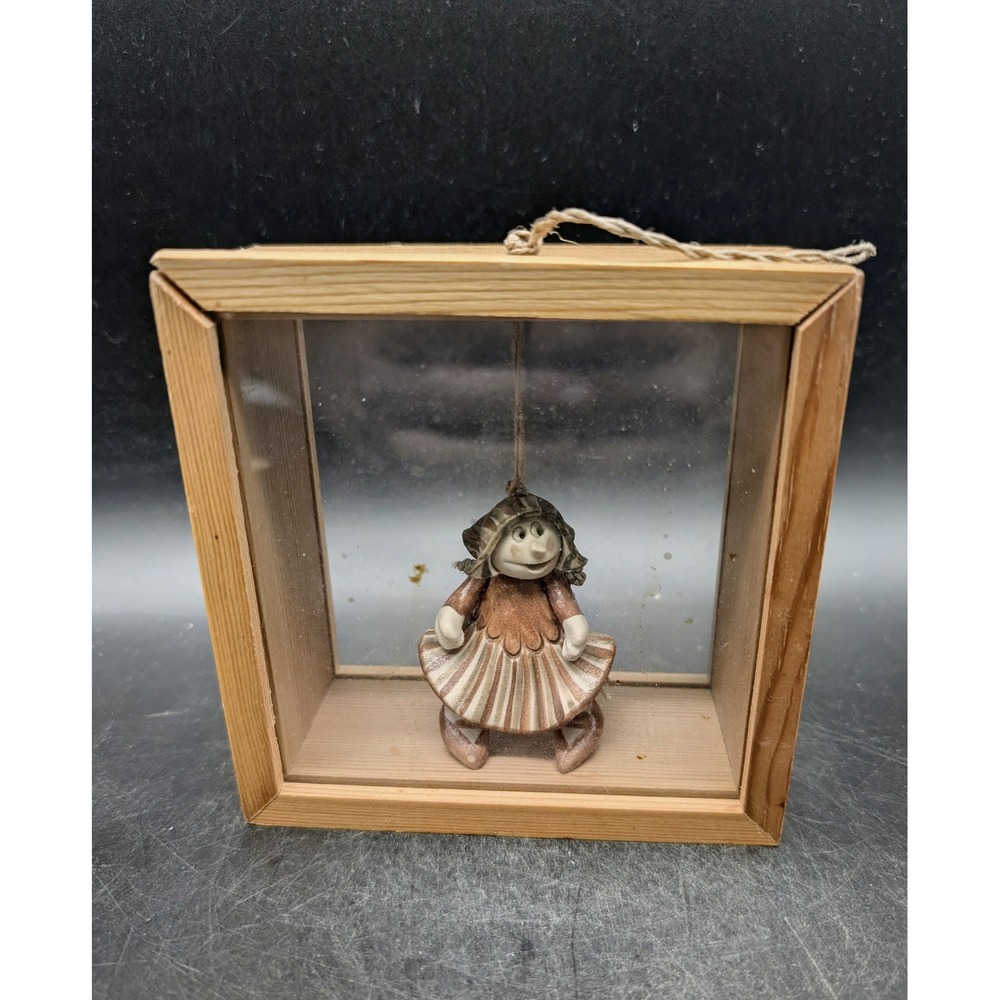 Vintage F Fabbrini Laboratorio Pesaro Italy Ceramic Girl Shadow Box Decor